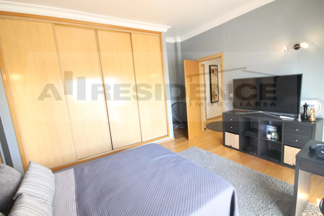 Moradia T4 para Venda em Albufeira e Olhos de Água Foto 43