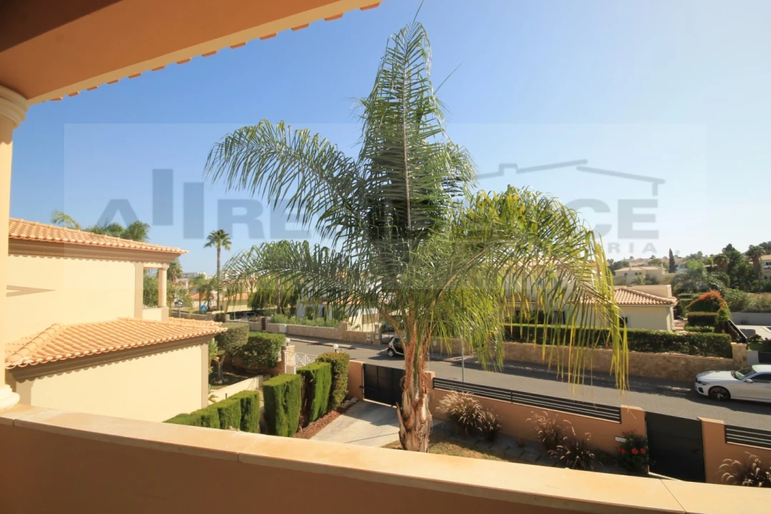 Moradia T4 para Venda em Albufeira e Olhos de Água Foto 59