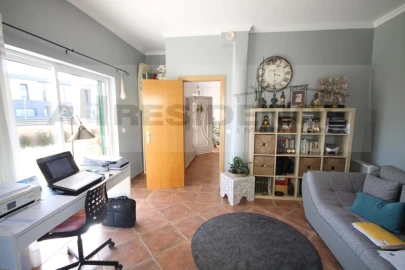 Moradia T4 para Venda em Albufeira e Olhos de Água