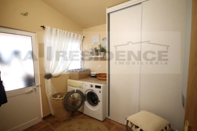 Moradia T4 para Venda em Albufeira e Olhos de Água