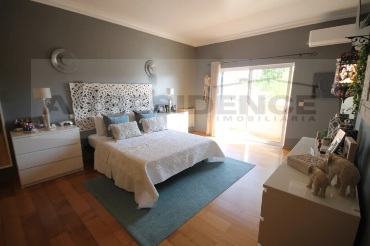 Moradia T4 para Venda em Albufeira e Olhos de Água Foto 53