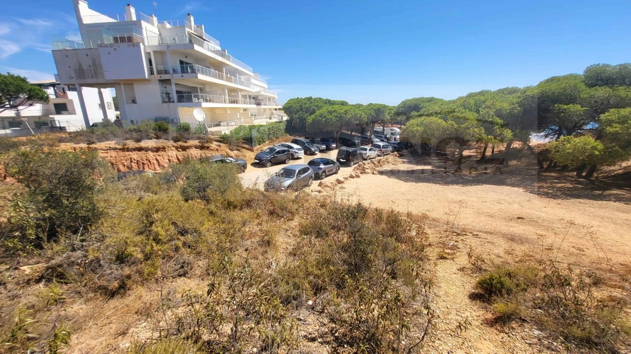 Terreno para Venda em Albufeira e Olhos de Água Foto 6