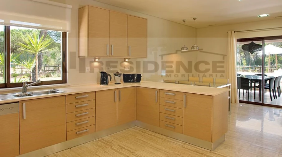 Moradia T5 para Venda em Albufeira e Olhos de Água Foto 7