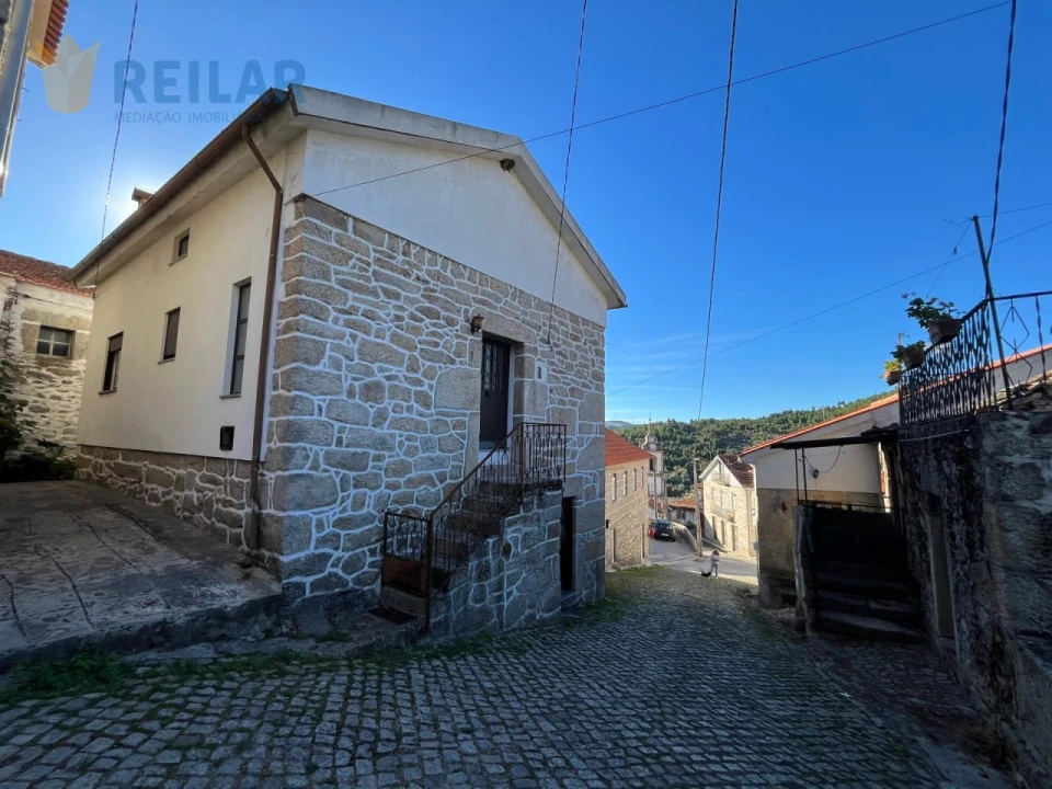 Moradia T3 para Venda em Longa Foto 24