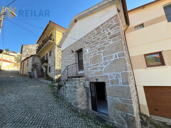 Moradia T3 para Venda em Longa Foto 2