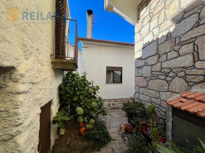 Moradia T3 para Venda em Longa Foto 3