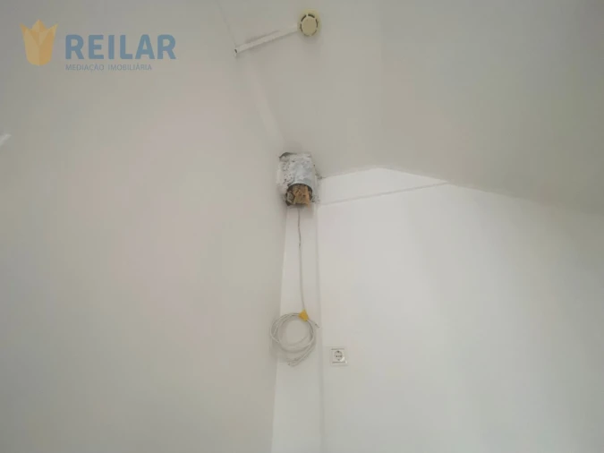 Loja para Venda em Póvoa de Santa Iria e Forte da Casa Foto 21