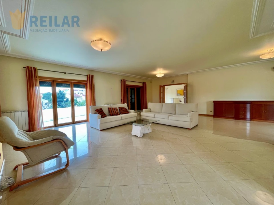 Moradia T4 para Venda em Póvoa de Santa Iria e Forte da Casa Foto 23