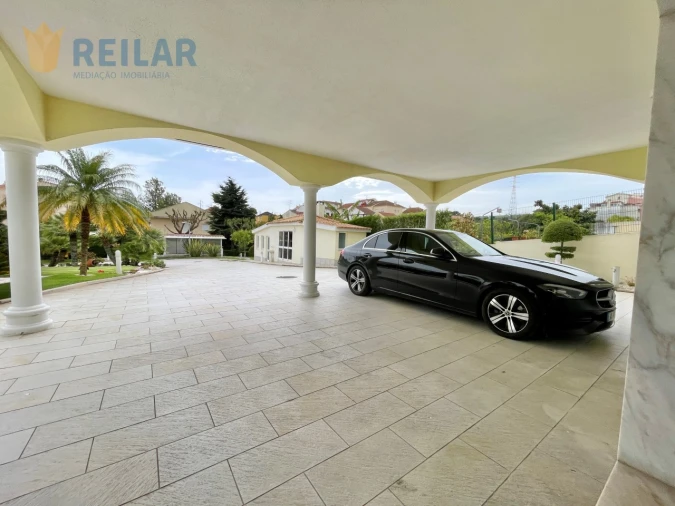 Moradia T4 para Venda em Póvoa de Santa Iria e Forte da Casa Foto 4