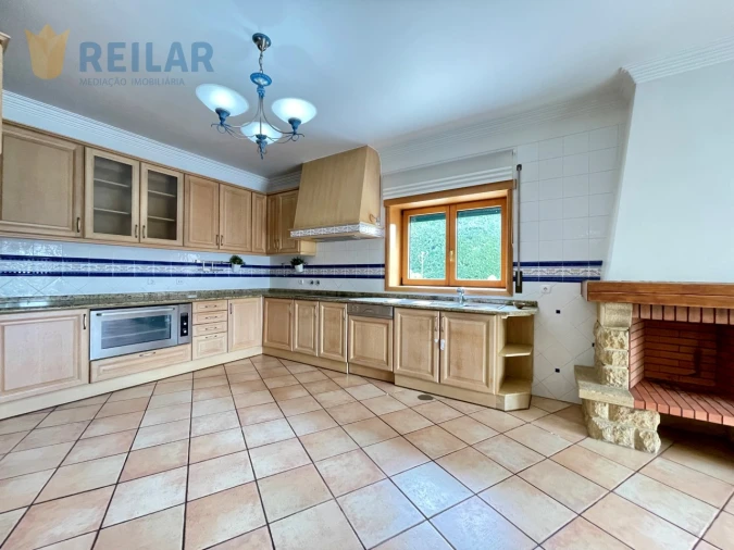 Moradia T4 para Venda em Póvoa de Santa Iria e Forte da Casa Foto 6