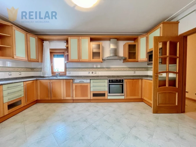 Moradia T4 para Venda em Póvoa de Santa Iria e Forte da Casa Foto 15