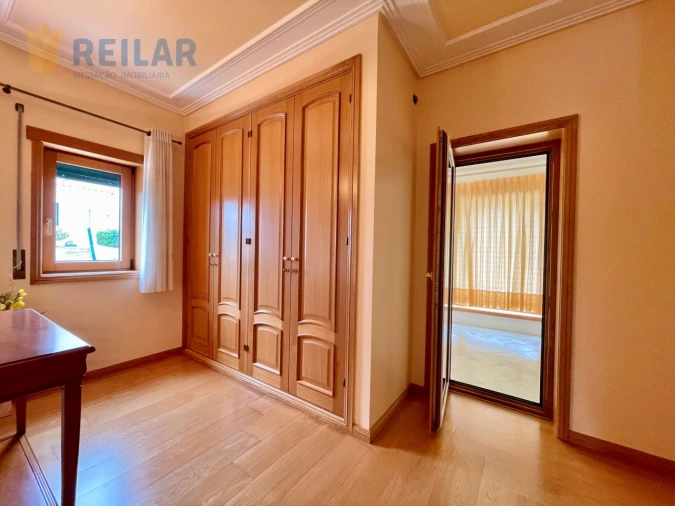 Moradia T4 para Venda em Póvoa de Santa Iria e Forte da Casa Foto 53