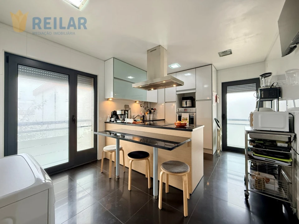 Apartamento T3 para Venda em Santa Iria de Azoia, São João da Talha e Bobadela Foto 1