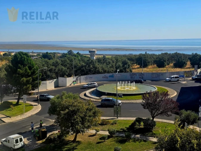 Apartamento T3 para Venda em Santa Iria de Azoia, São João da Talha e Bobadela Foto 47