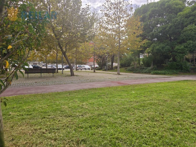 Loja para Venda em Vialonga Foto 19