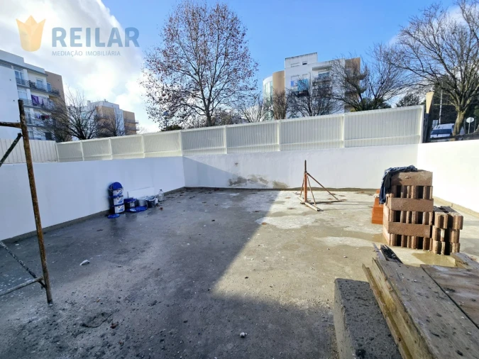 Loja para Venda em Vialonga Foto 7