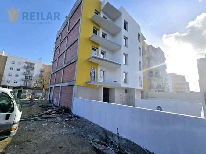 Loja para Venda em Vialonga Foto 8