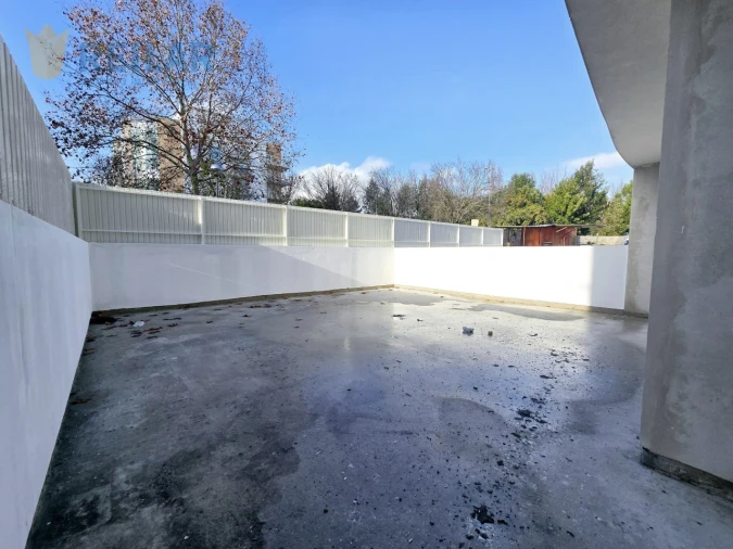 Loja para Venda em Vialonga