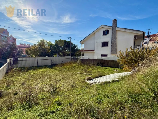 Terreno para Venda em Póvoa de Santa Iria e Forte da Casa Foto 2