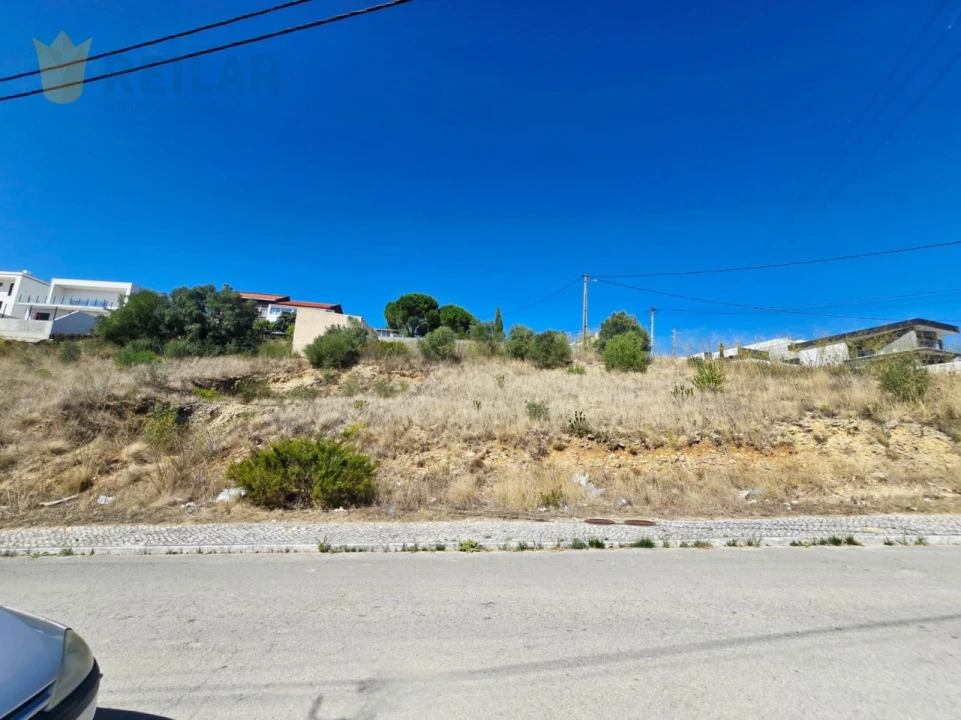 Terreno para Venda em Vialonga Foto 1