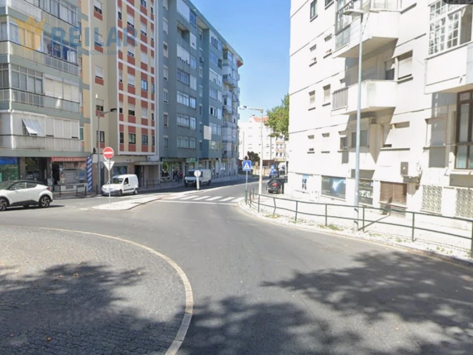 Apartamento T3 para Venda em Benfica Foto 4