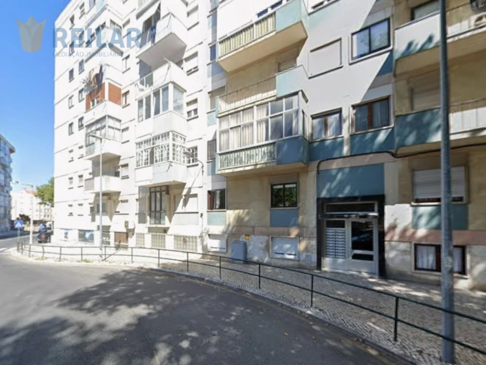 Apartamento T3 para Venda em Benfica Foto 1