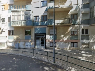 Apartamento T3 para Venda em Benfica
