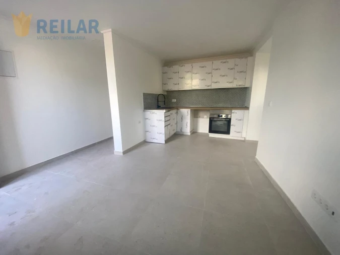 Apartamento T1 para Venda em Alenquer (Santo Estêvão e Triana) Foto 2
