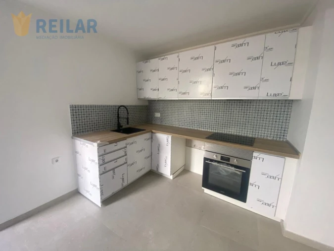 Apartamento T1 para Venda em Alenquer (Santo Estêvão e Triana) Foto 4
