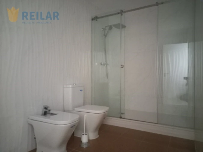 Apartamento T4 para Venda em Castanheira do Ribatejo e Cachoeiras Foto 29