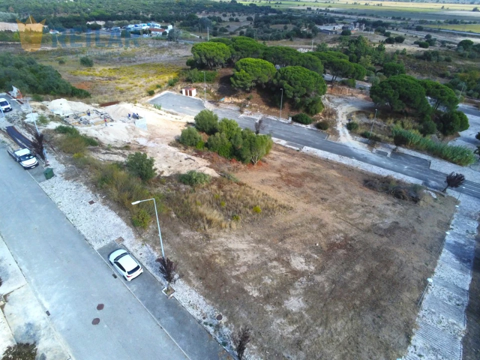 Terreno para Venda em Azambuja Foto 9