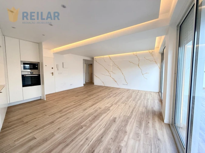 Apartamento T3 para Venda em Santa Iria de Azoia, São João da Talha e Bobadela Foto 11