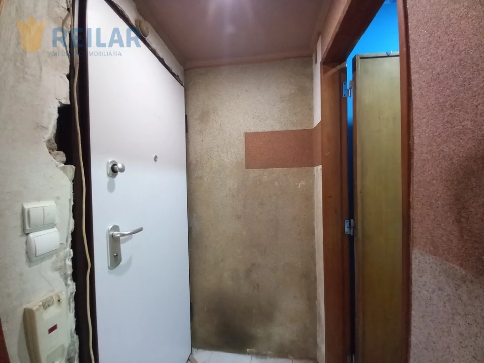 Apartamento T2 para Venda em Póvoa de Santo Adrião e Olival Basto Foto 16