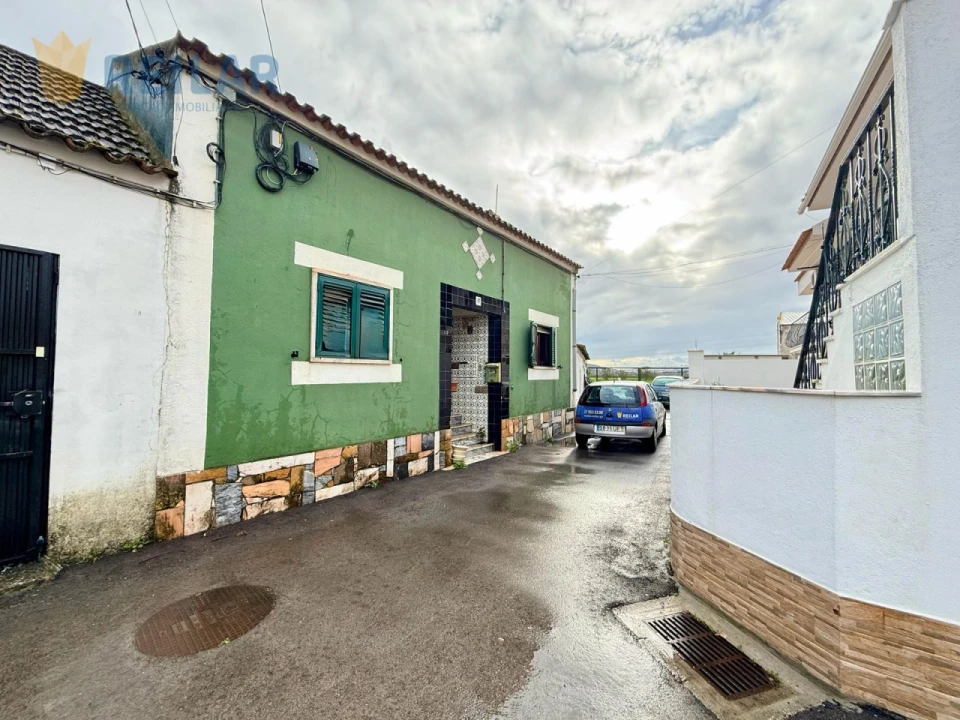 Moradia T2 para Venda em Vialonga Foto 40