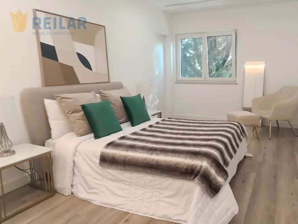 Apartamento T2 para Venda em São Domingos de Benfica Foto 1