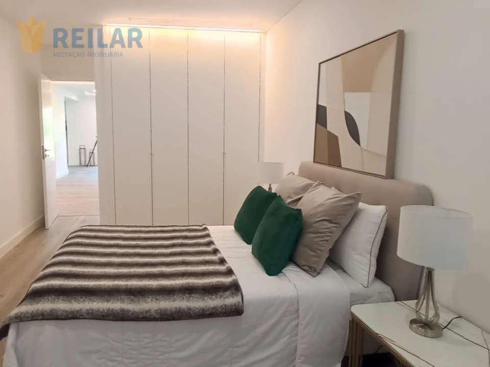 Apartamento T2 para Venda em São Domingos de Benfica Foto 2