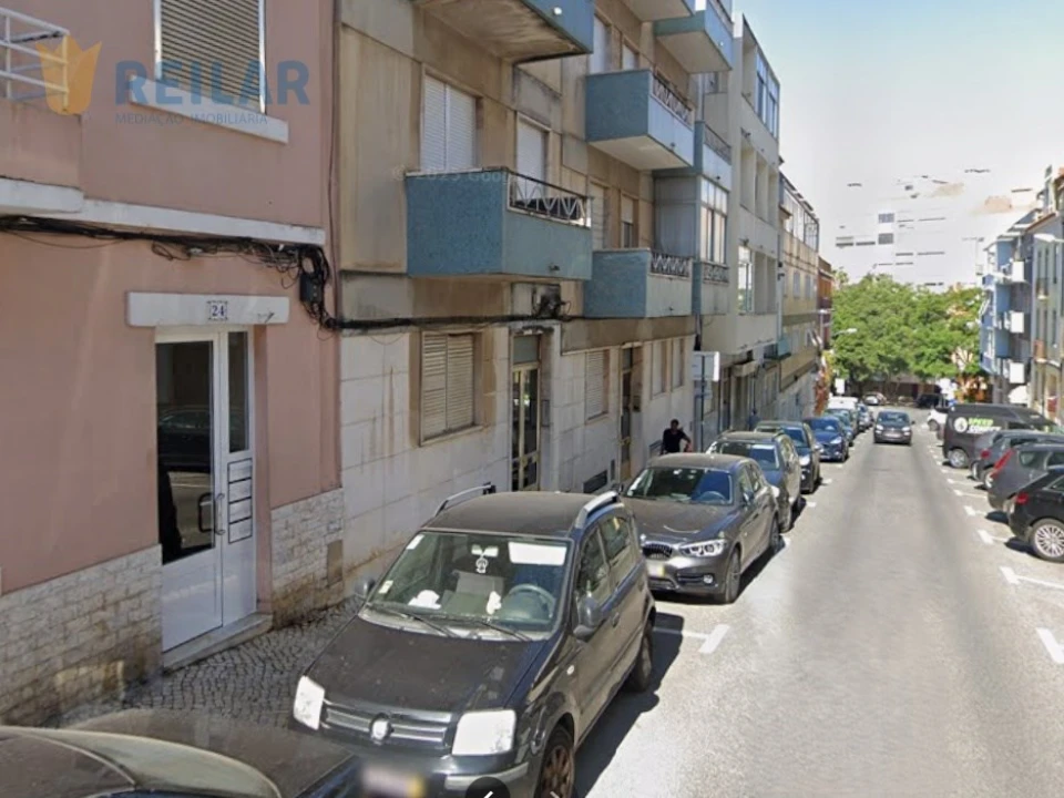 Apartamento T2 para Venda em São Domingos de Benfica Foto 9