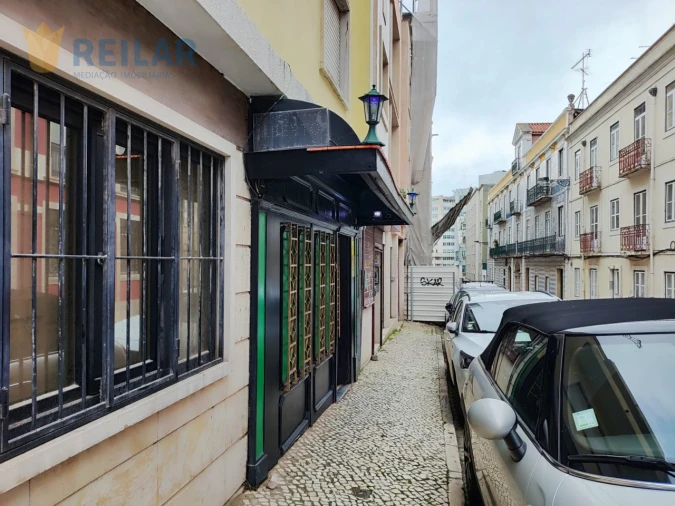 Negócio para Venda em Santo António Foto 21