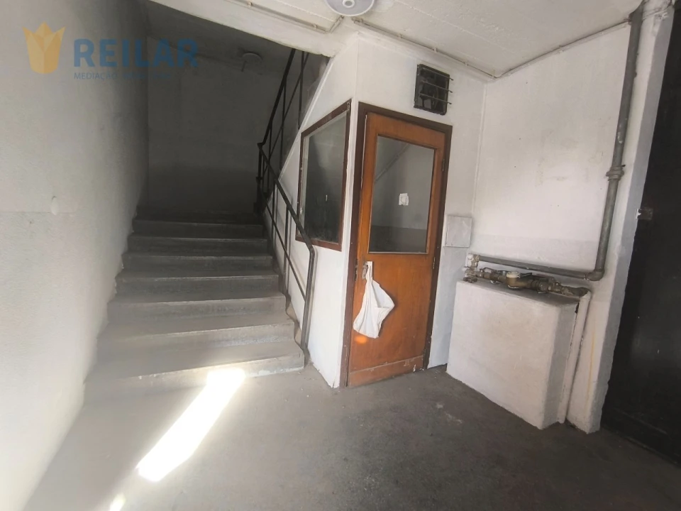 Armazém para Arrendamento em Camarate, Unhos e Apelação Foto 5