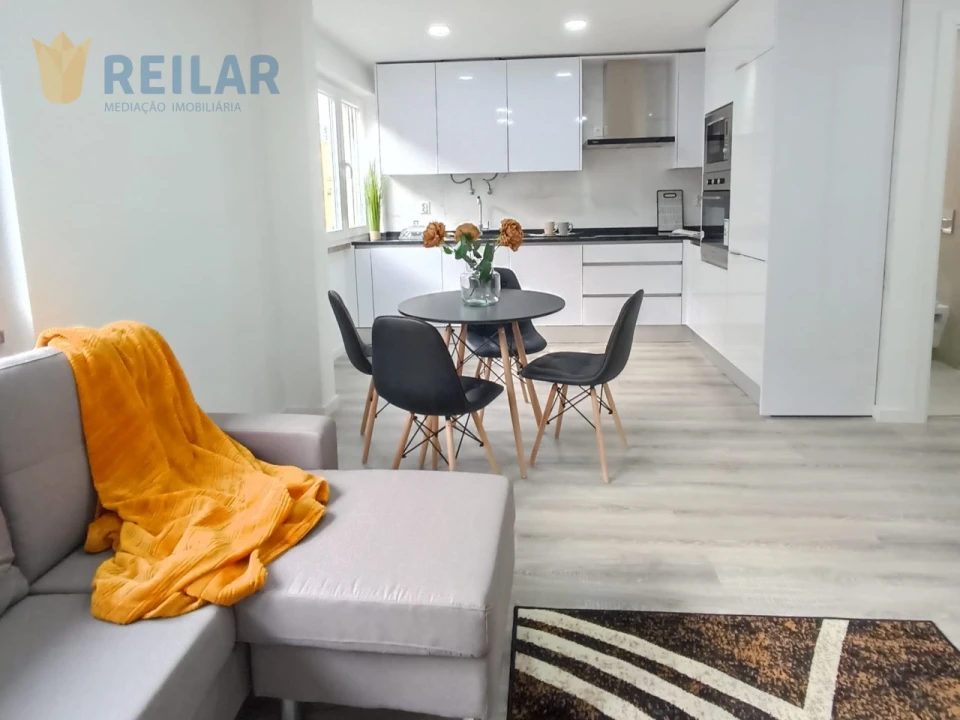 Apartamento T3 para Venda em Benfica Foto 3