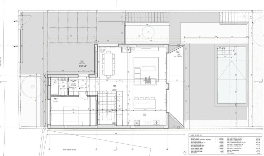Moradia T5 para Venda em Vialonga Planta 1