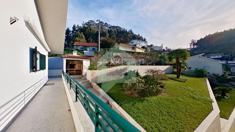 Moradia T4 para Venda em Quintiães e Aguiar Foto 1