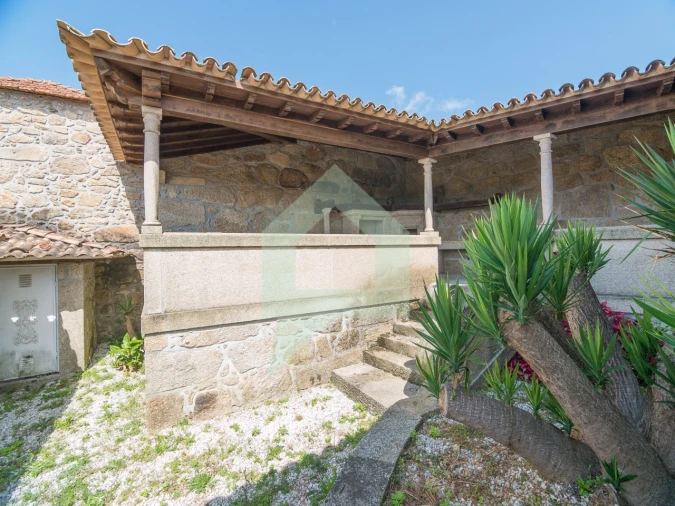 Moradia T3 para Venda em Creixomil e Mariz Foto 4