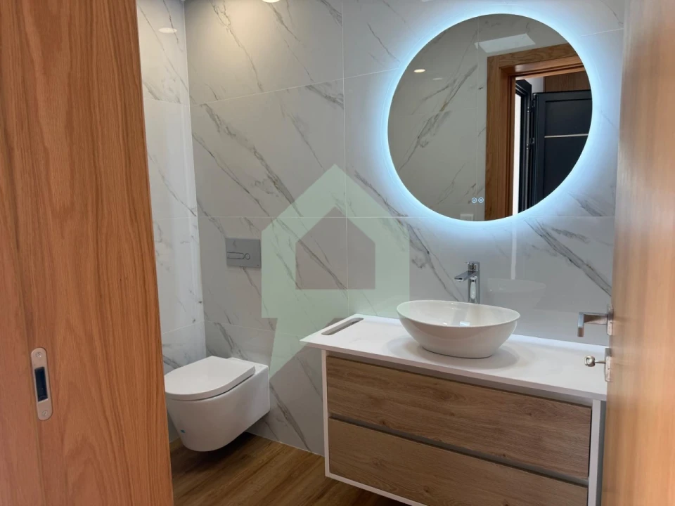 Moradia T3 para Venda em Ribeira Foto 17