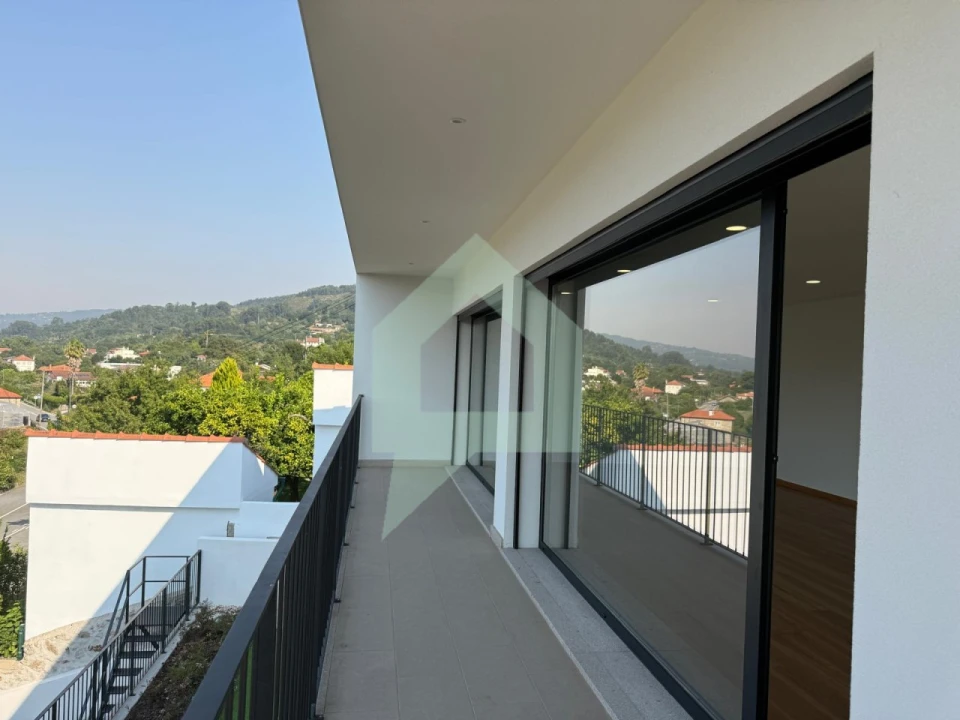 Moradia T3 para Venda em Ribeira Foto 29