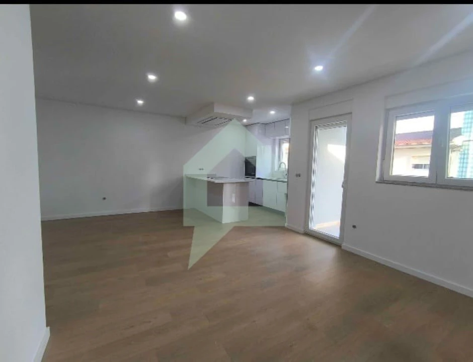 Apartamento T3 para Venda em Arcozelo Foto 6