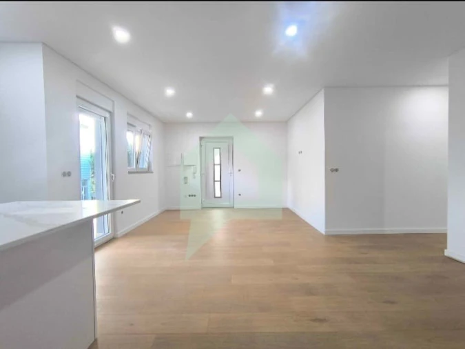 Apartamento T3 para Venda em Arcozelo Foto 10