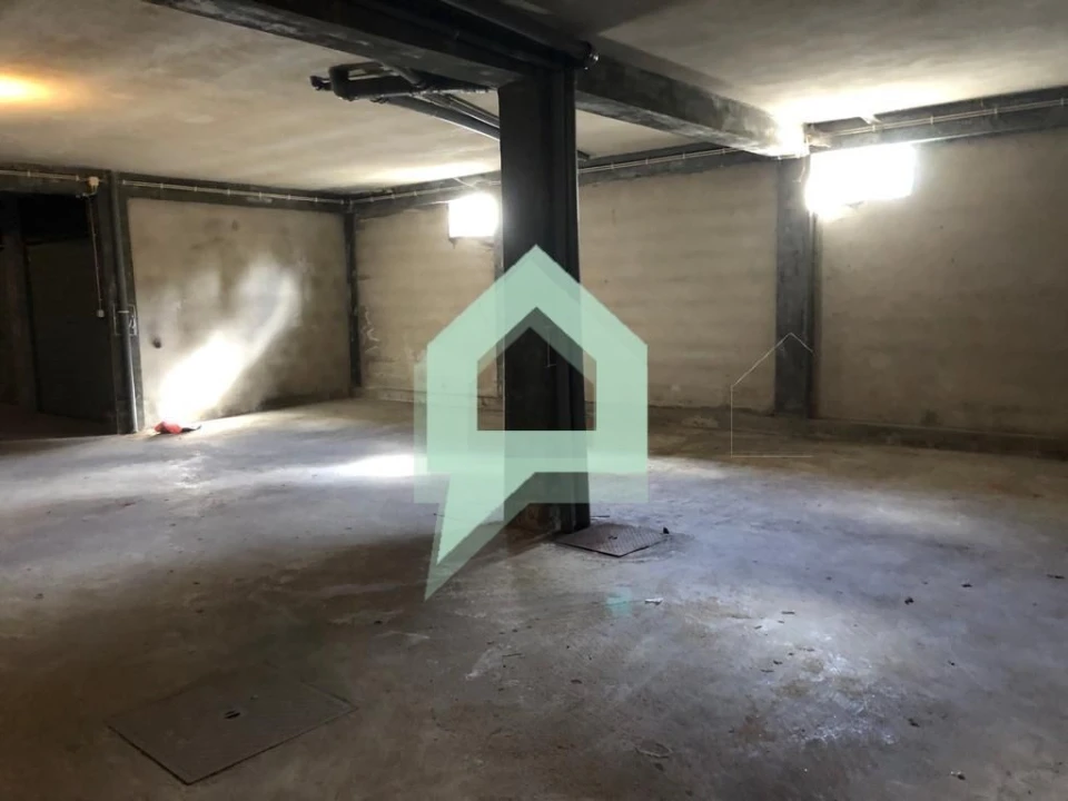 Garagem para Venda em Perelhal Foto 4