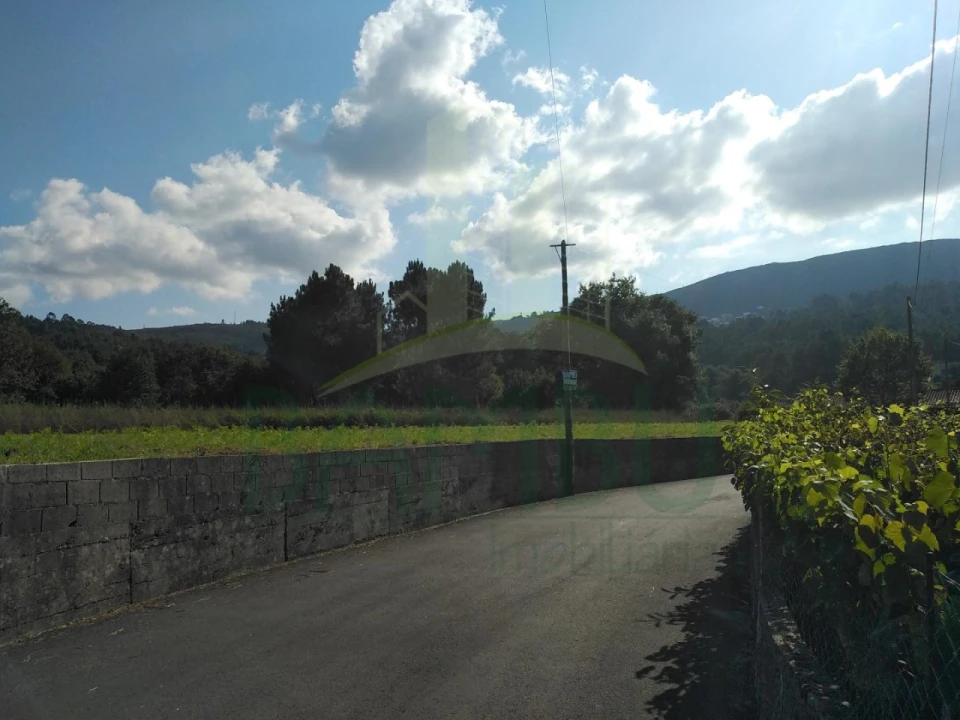 Terreno para Venda em Cornes Foto 8