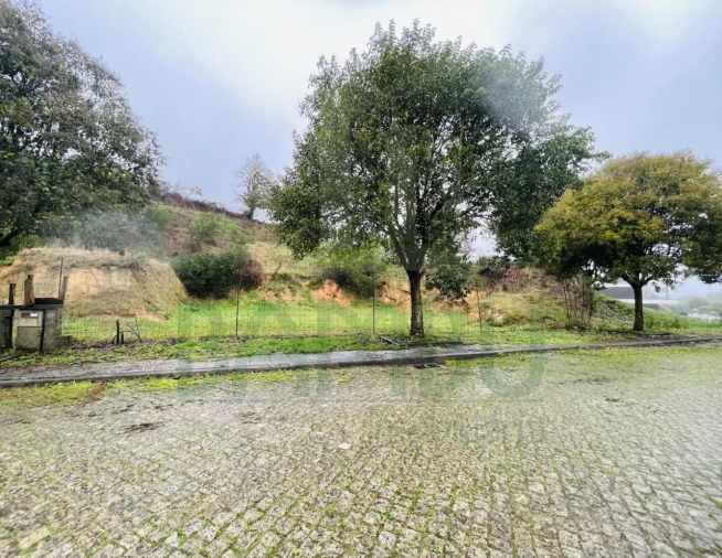 Terreno para Venda em Venade e Azevedo Foto 1